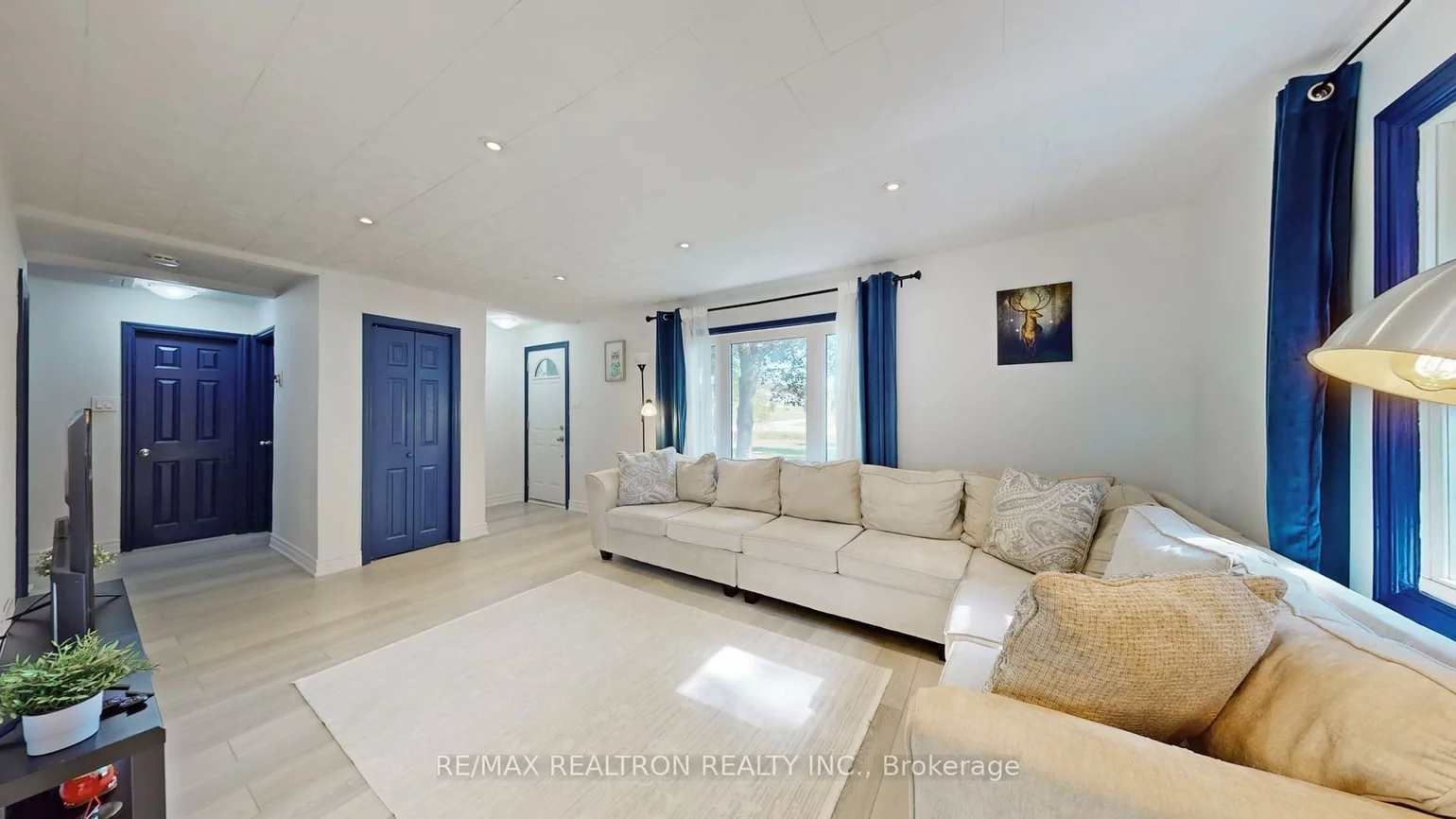 14376, Jane, Rural King, King