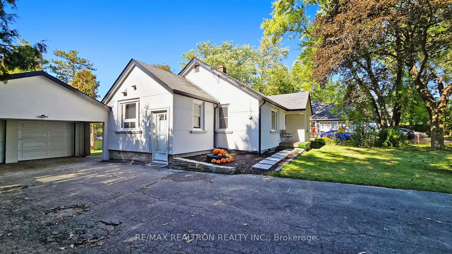 14376, Jane, Rural King, King