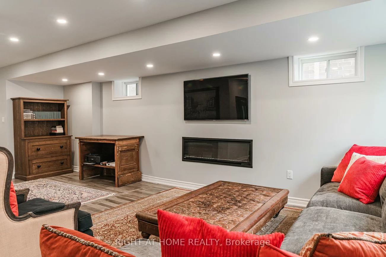 26, Great Heron, King City, King