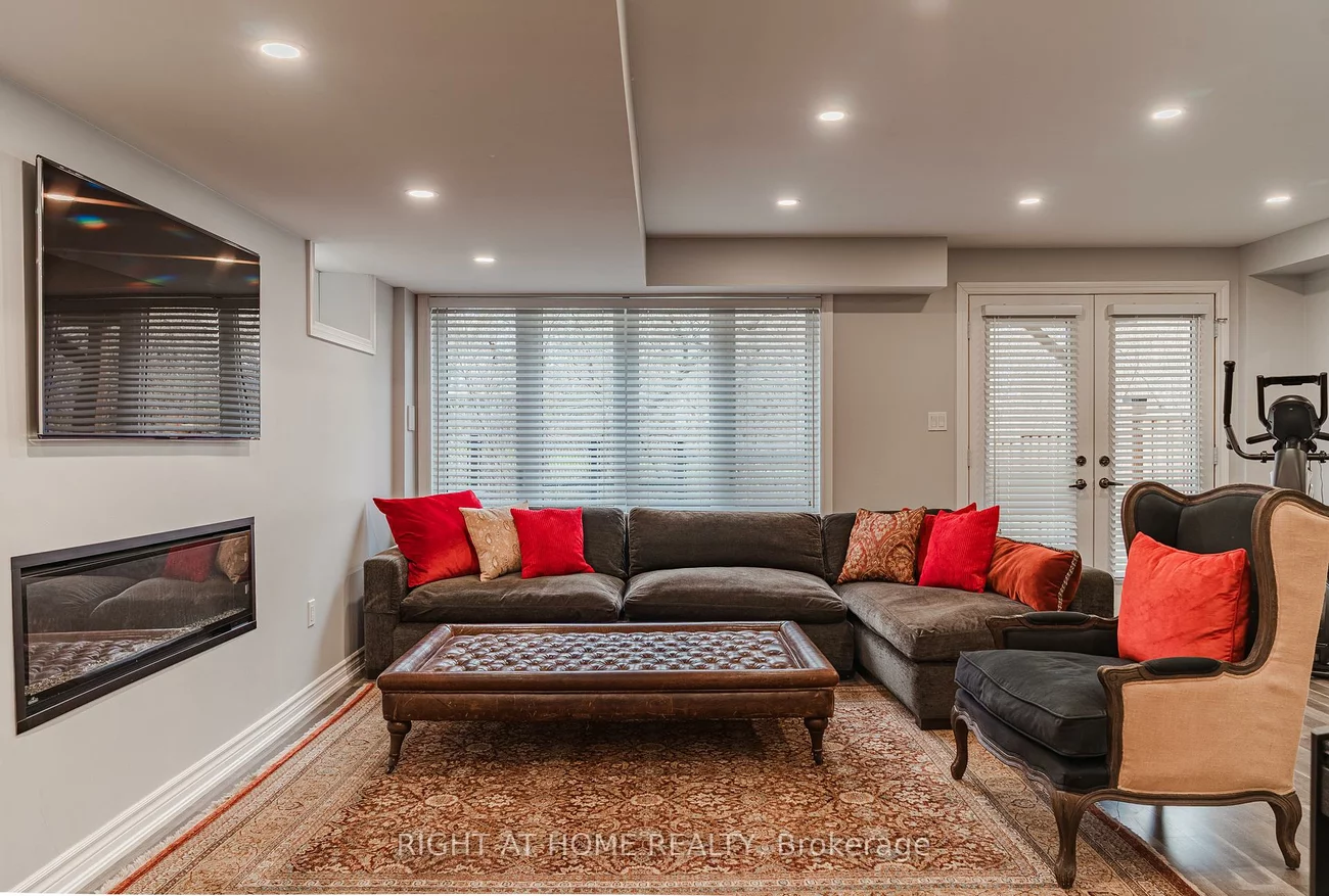 26, Great Heron, King City, King