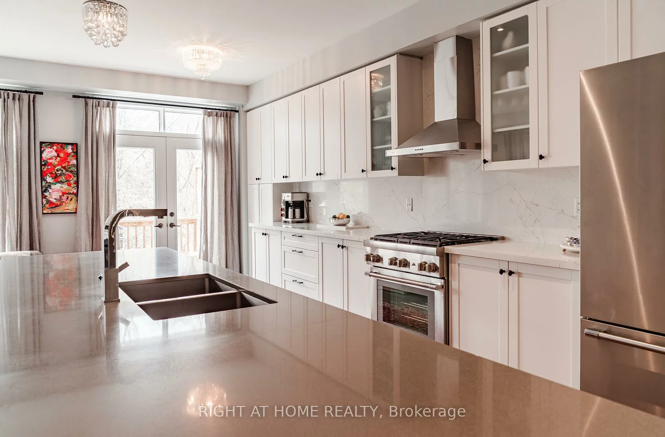 26, Great Heron, King City, King