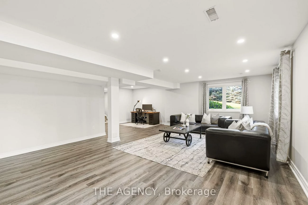 372, Burns, King City, King