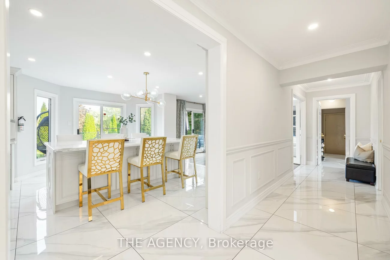 372, Burns, King City, King