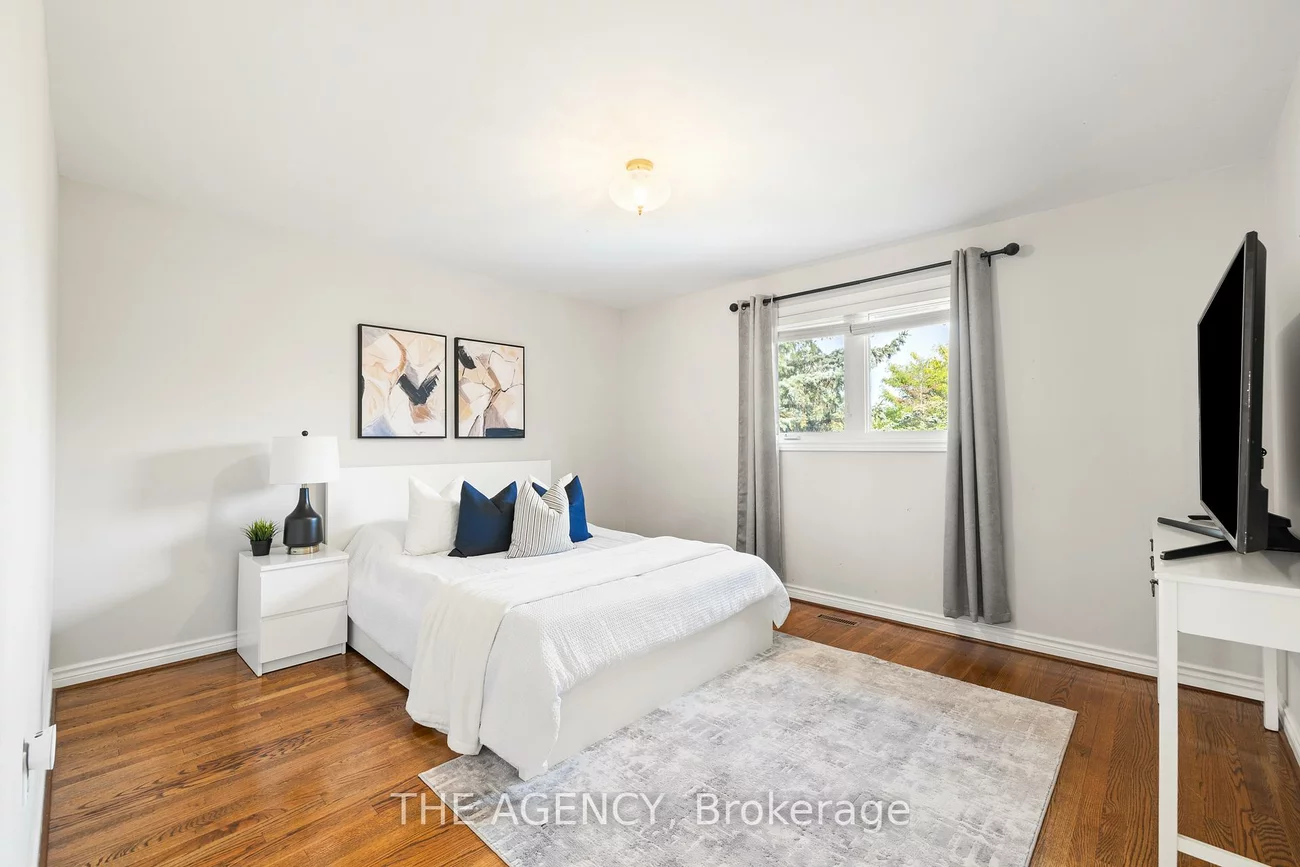 372, Burns, King City, King