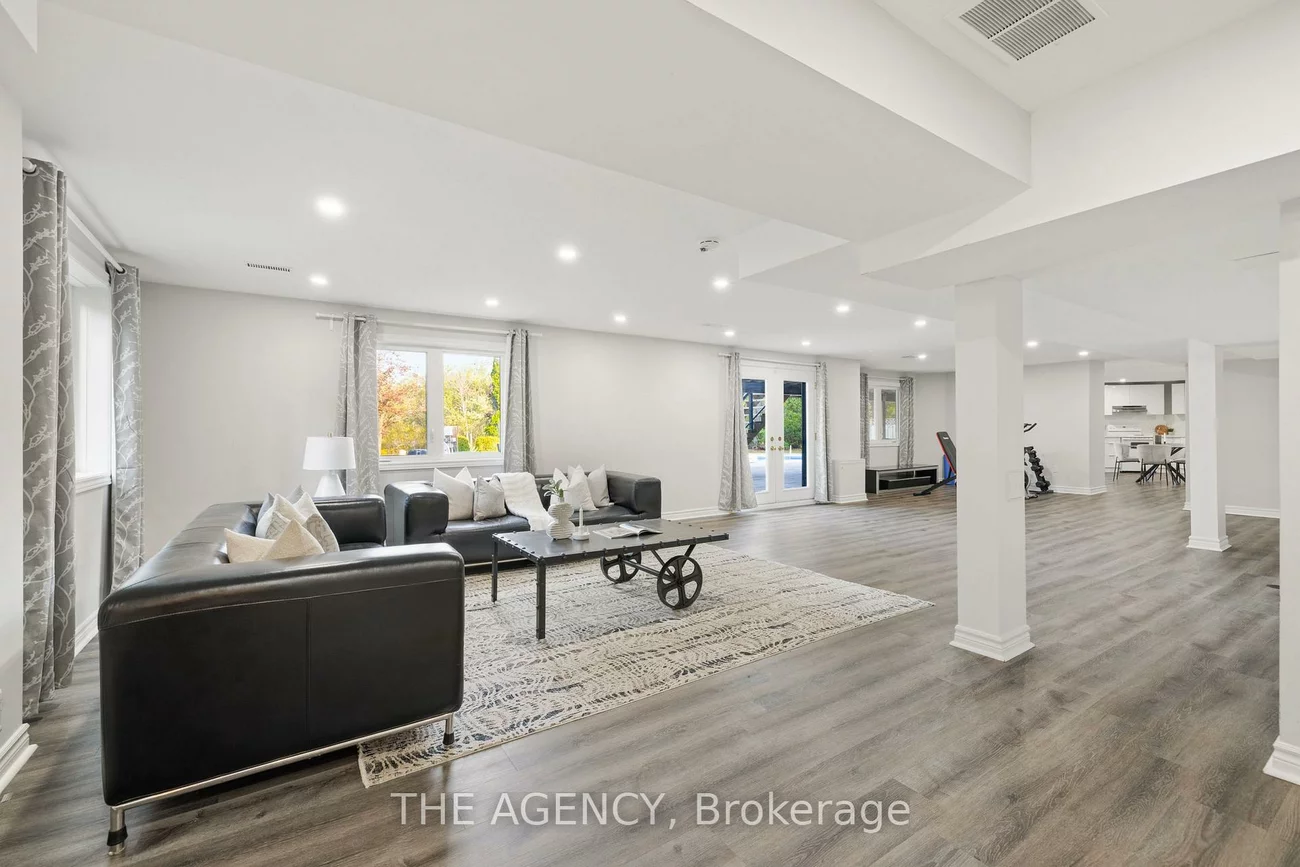 372, Burns, King City, King