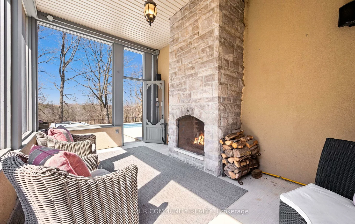 102, Country Club, Rural King, King