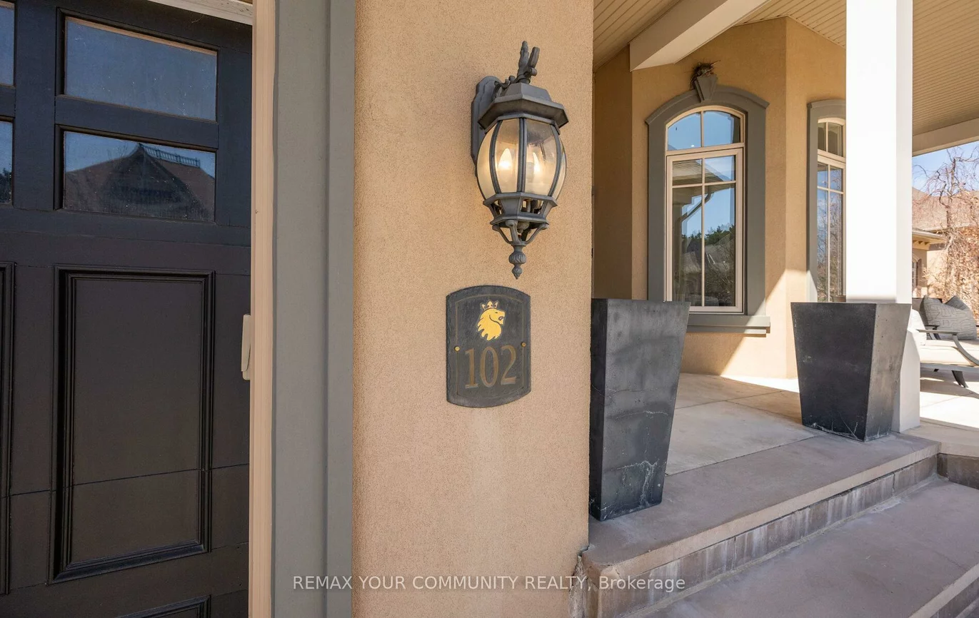 102, Country Club, Rural King, King