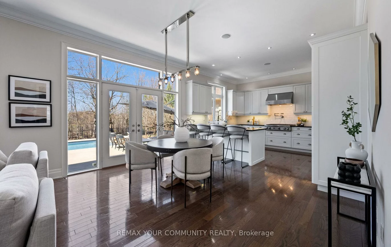 102, Country Club, Rural King, King