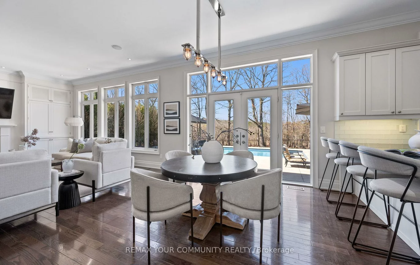 102, Country Club, Rural King, King