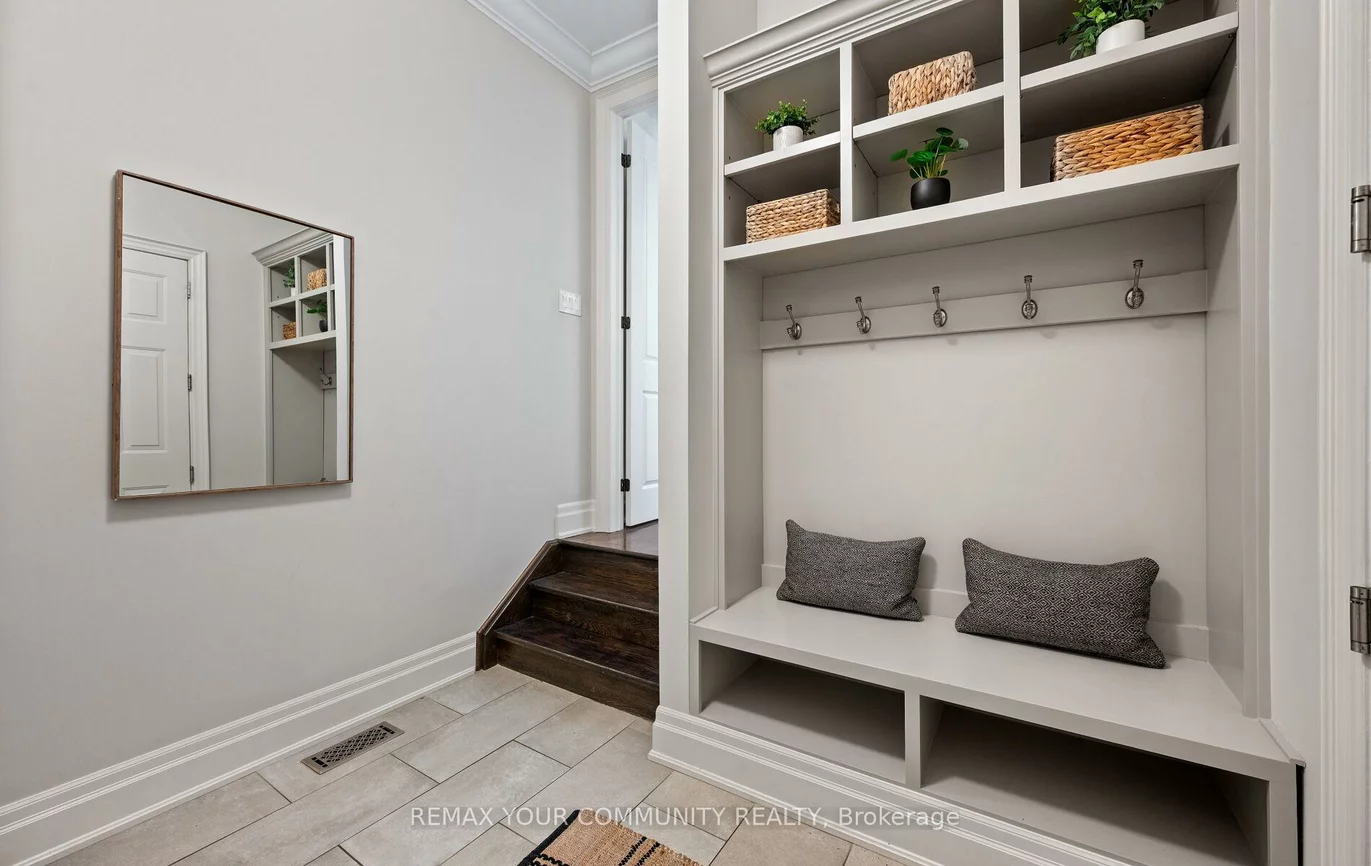 102, Country Club, Rural King, King