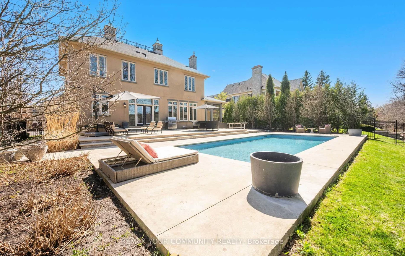 102, Country Club, Rural King, King