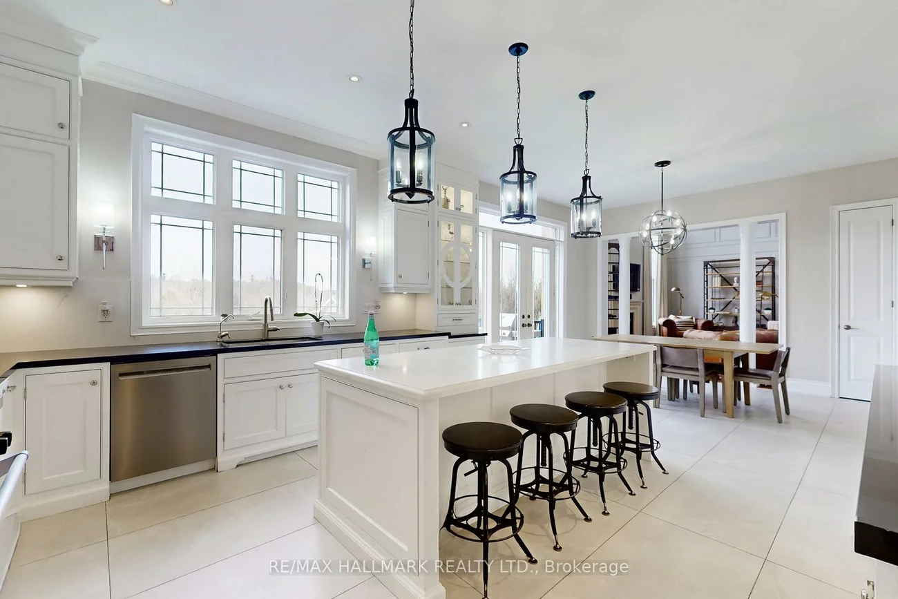 24, Bluff, Nobleton, King
