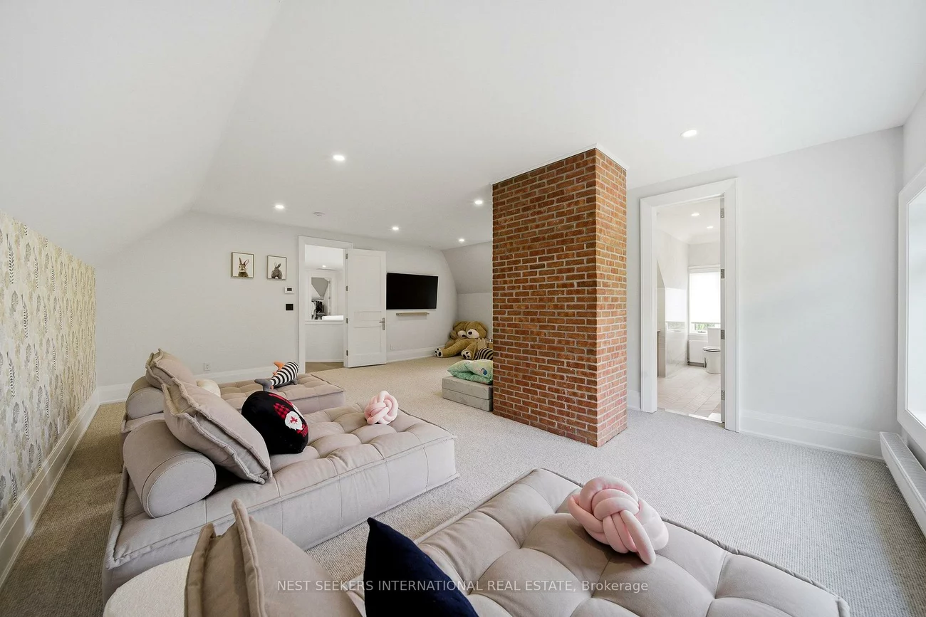35, Kingswood, Rural King, King