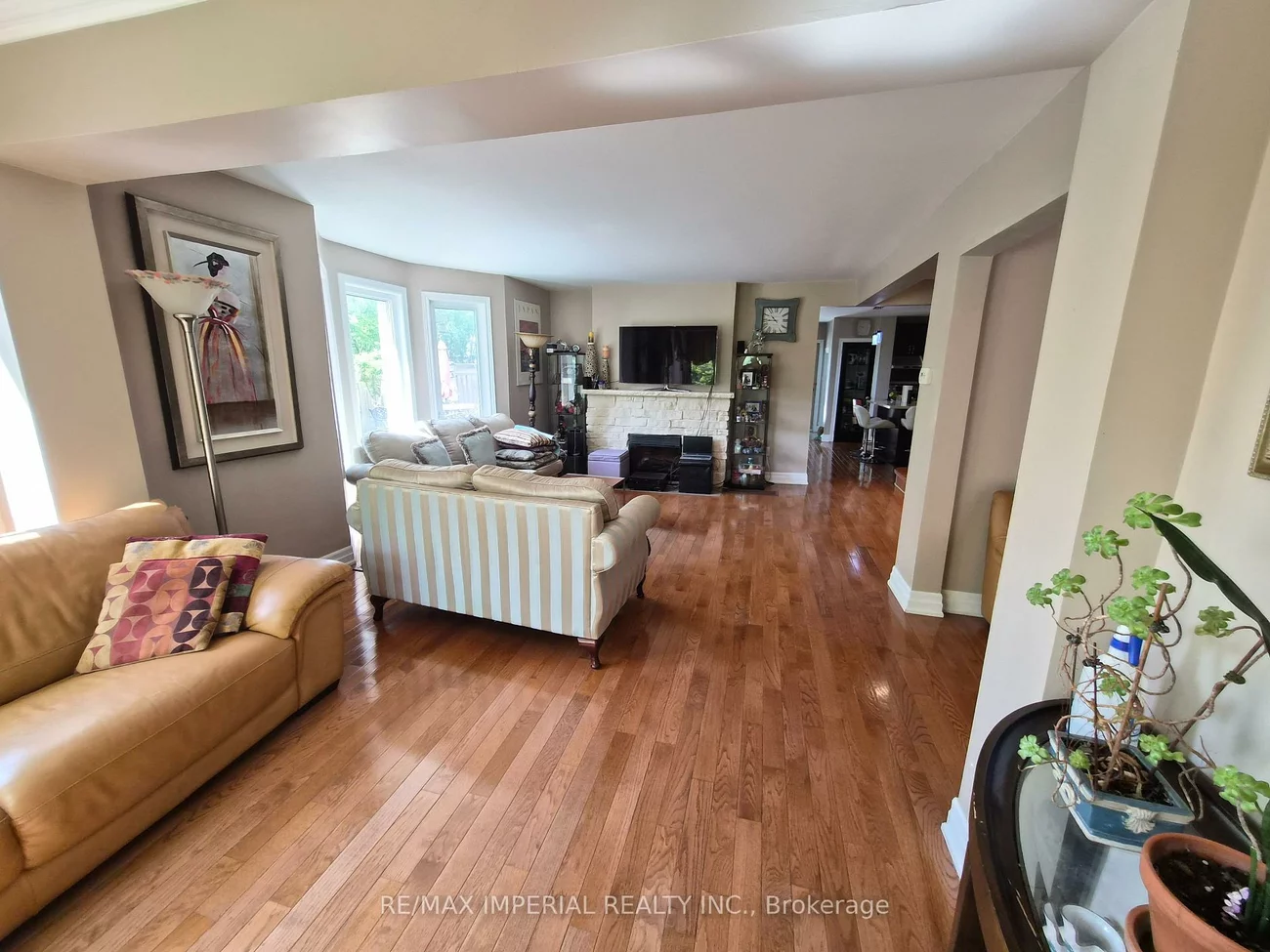 15028, Dufferin, Rural King, King