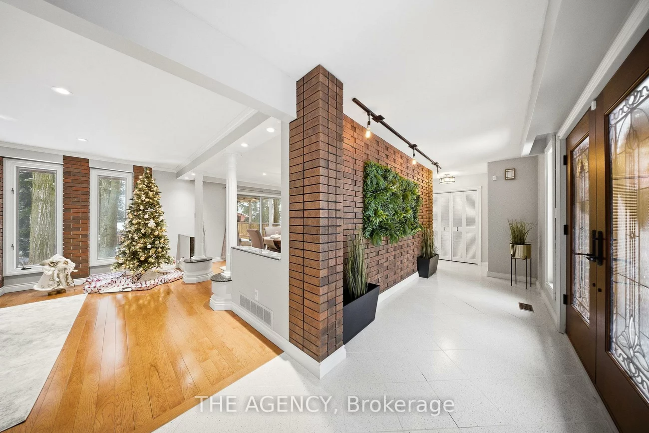 23, Cedarwood, Nobleton, King