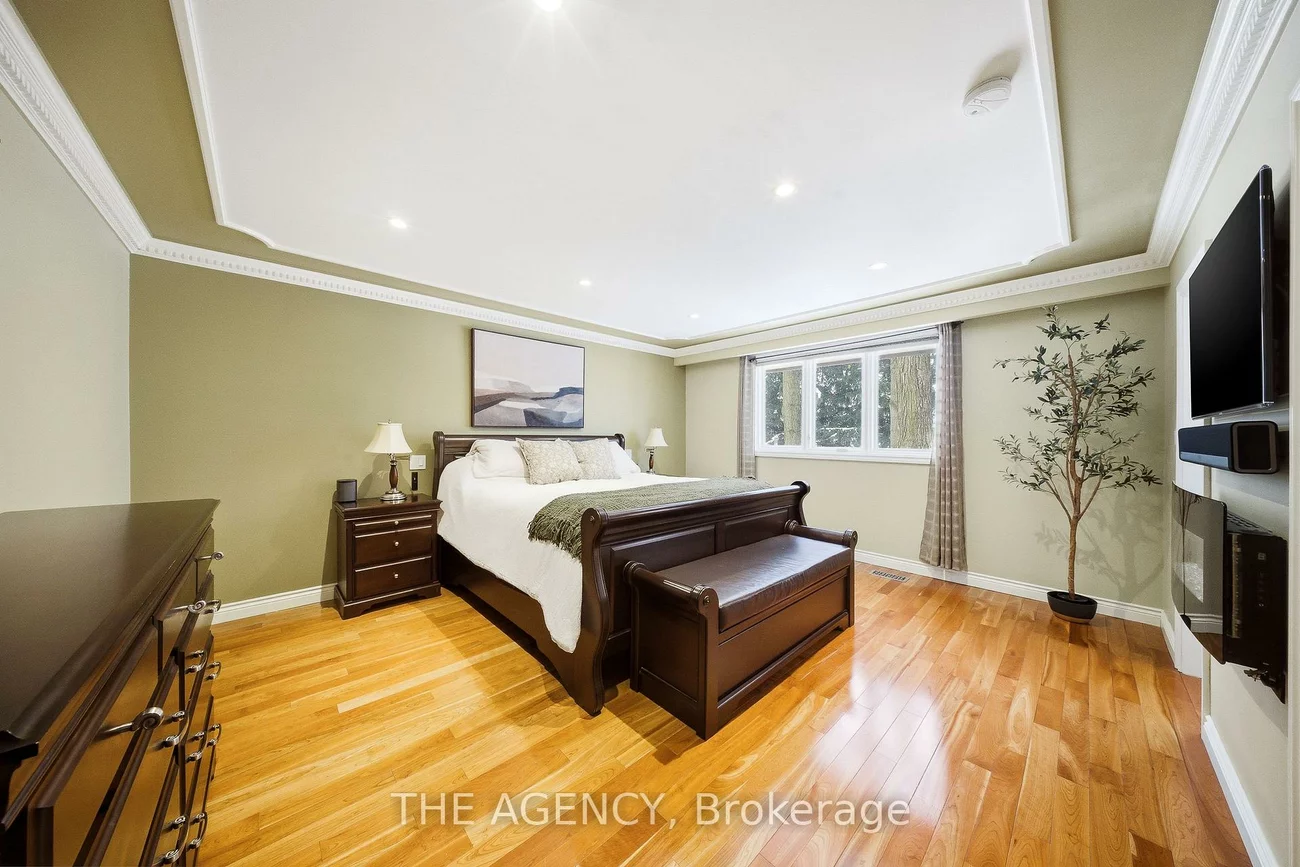 23, Cedarwood, Nobleton, King