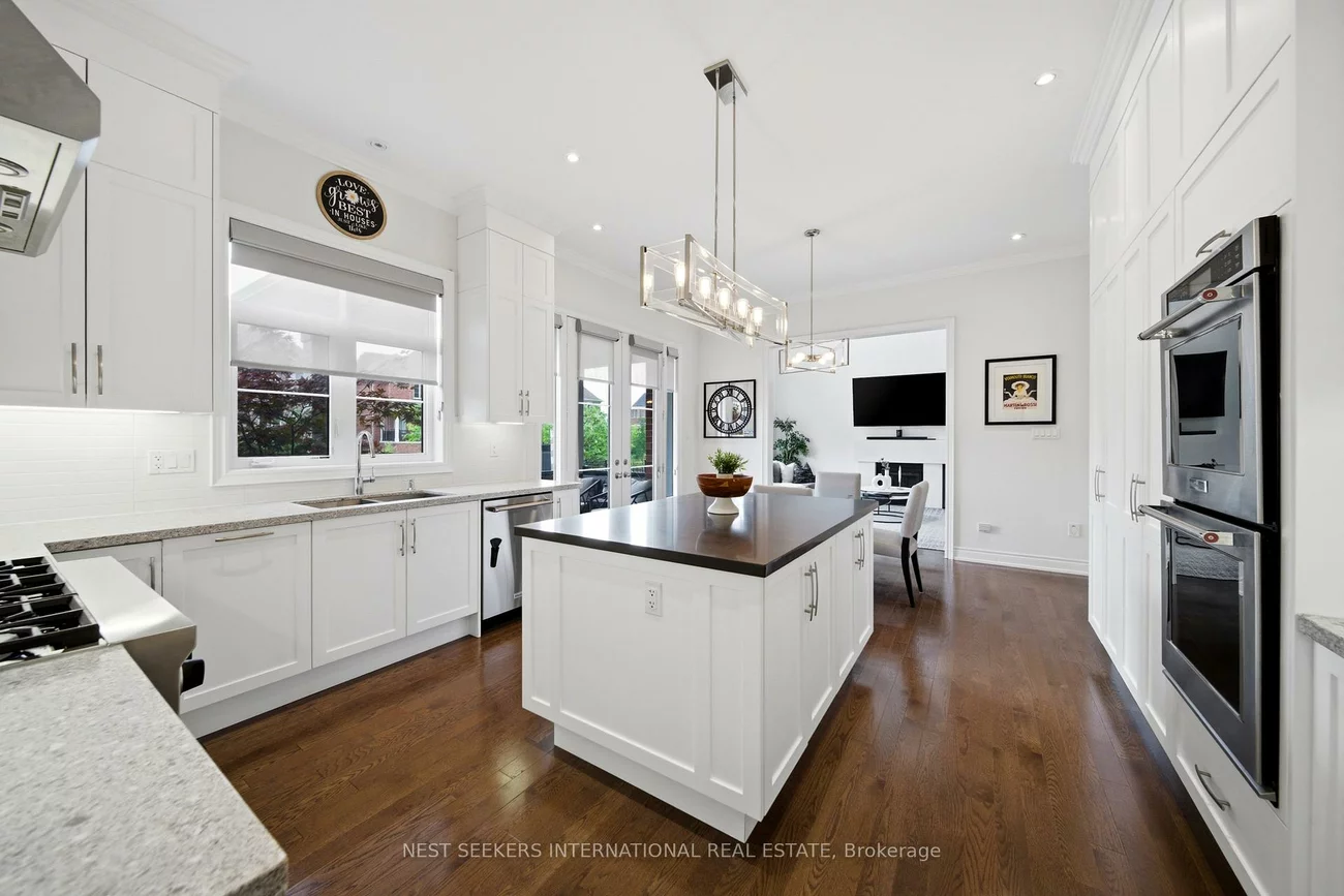 9, Larkin, Nobleton, King