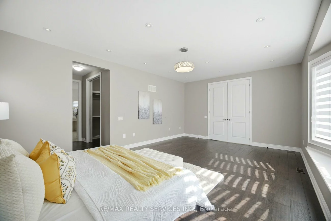 36, West Coast, Nobleton, King