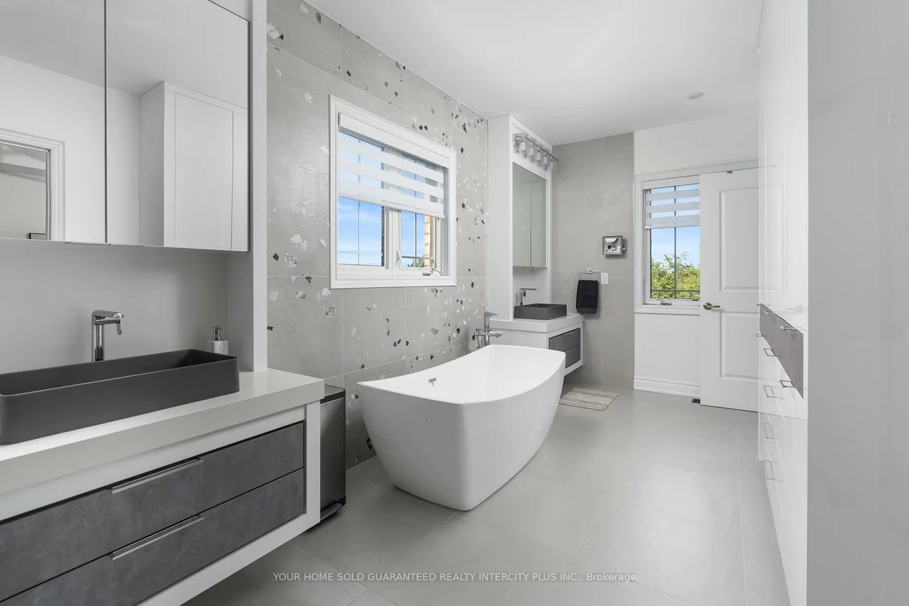 14, Aspen King, Nobleton, King