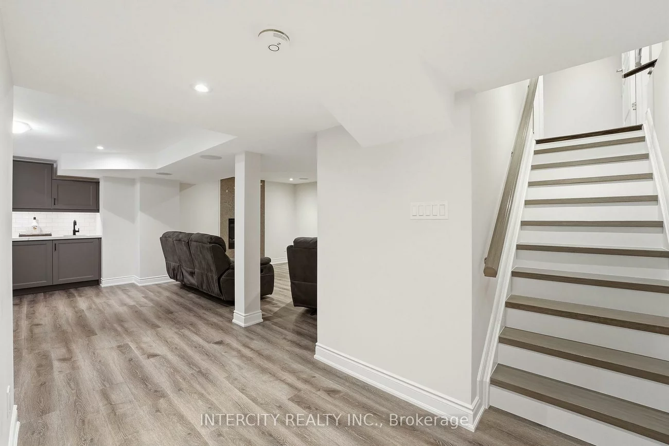 2, Fairmont Ridge, Nobleton, King