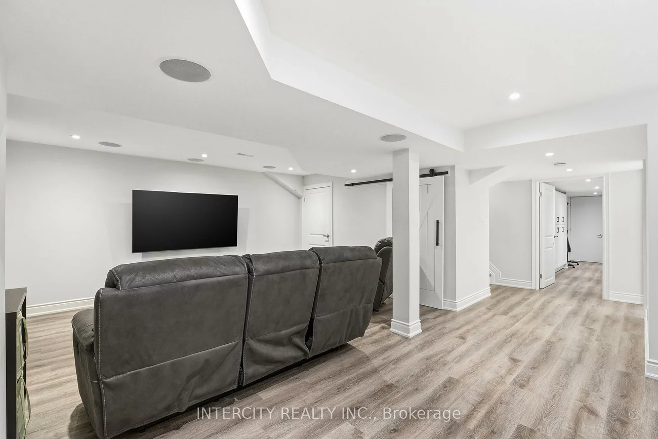 2, Fairmont Ridge, Nobleton, King