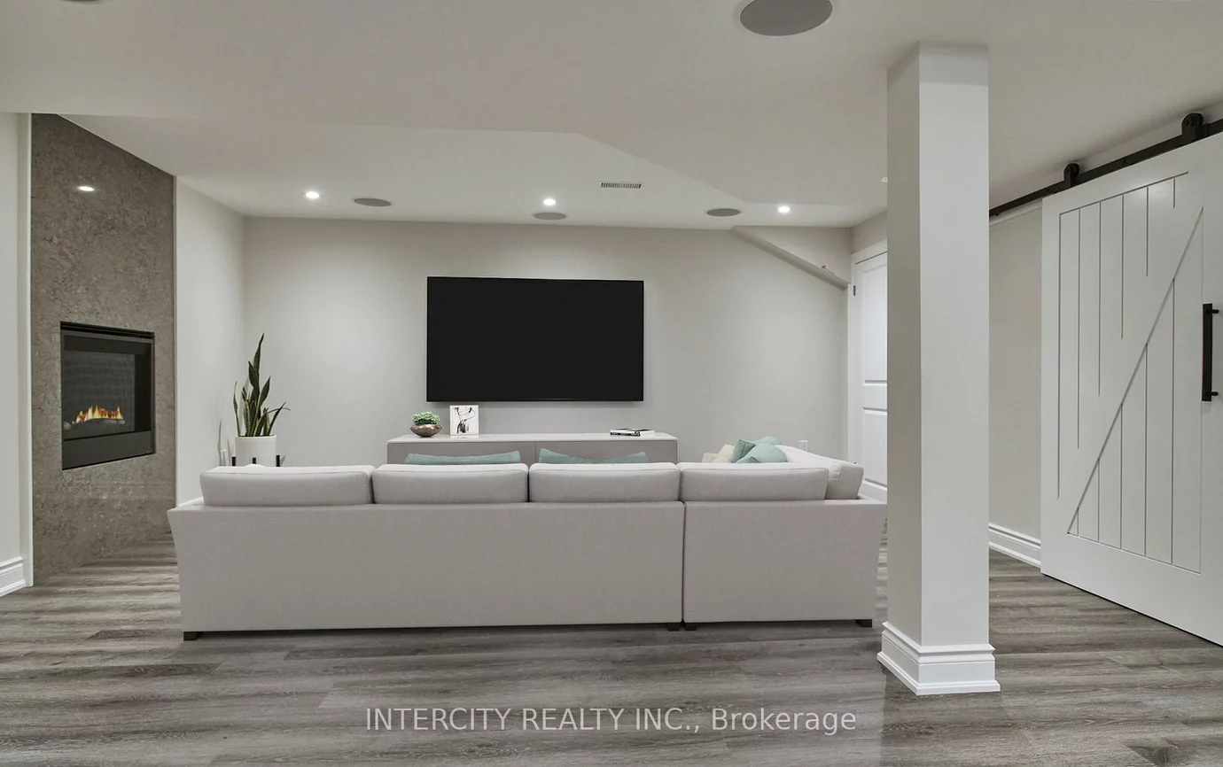 2, Fairmont Ridge, Nobleton, King