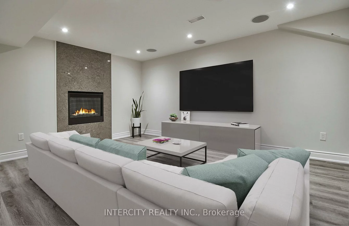 2, Fairmont Ridge, Nobleton, King