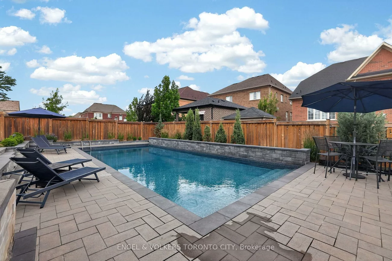 14, Coppermine, Nobleton, King