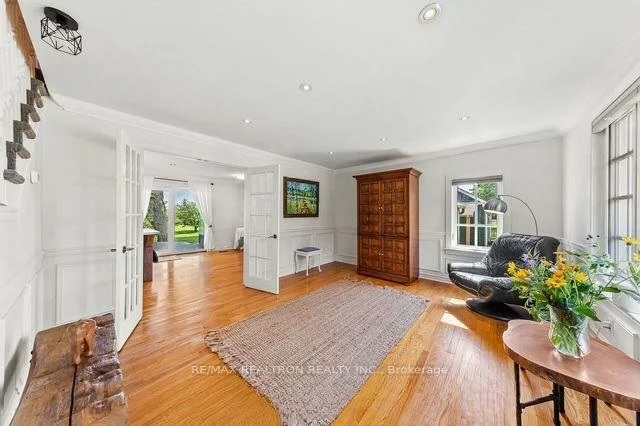 1103, Graham, Rural King, King