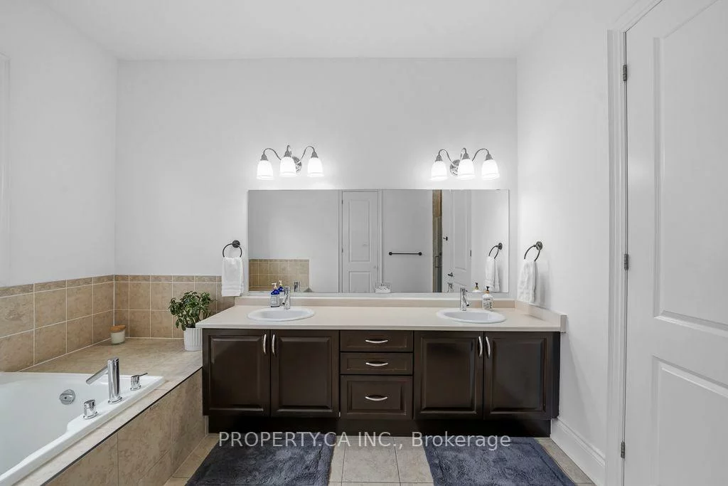 81, Parkheights, Nobleton, King