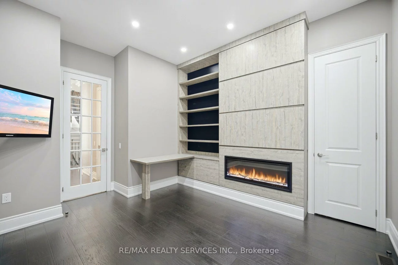 36, West Coast, Nobleton, King