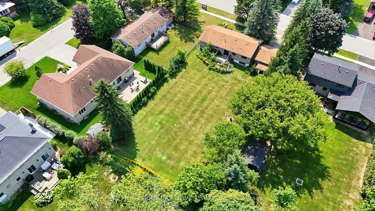 37, Moore Park, Schomberg, King