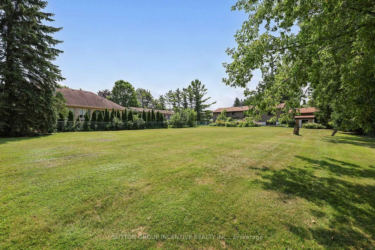37, Moore Park, Schomberg, King