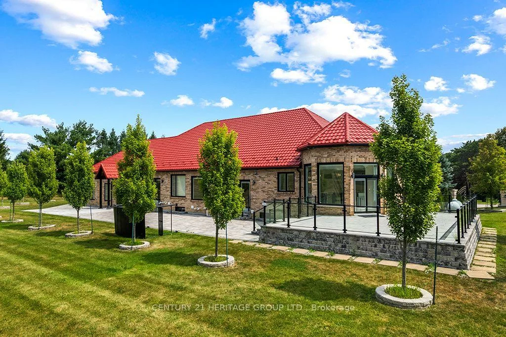 4, Loch Erne, Nobleton, King