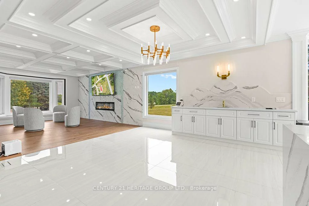 4, Loch Erne, Nobleton, King