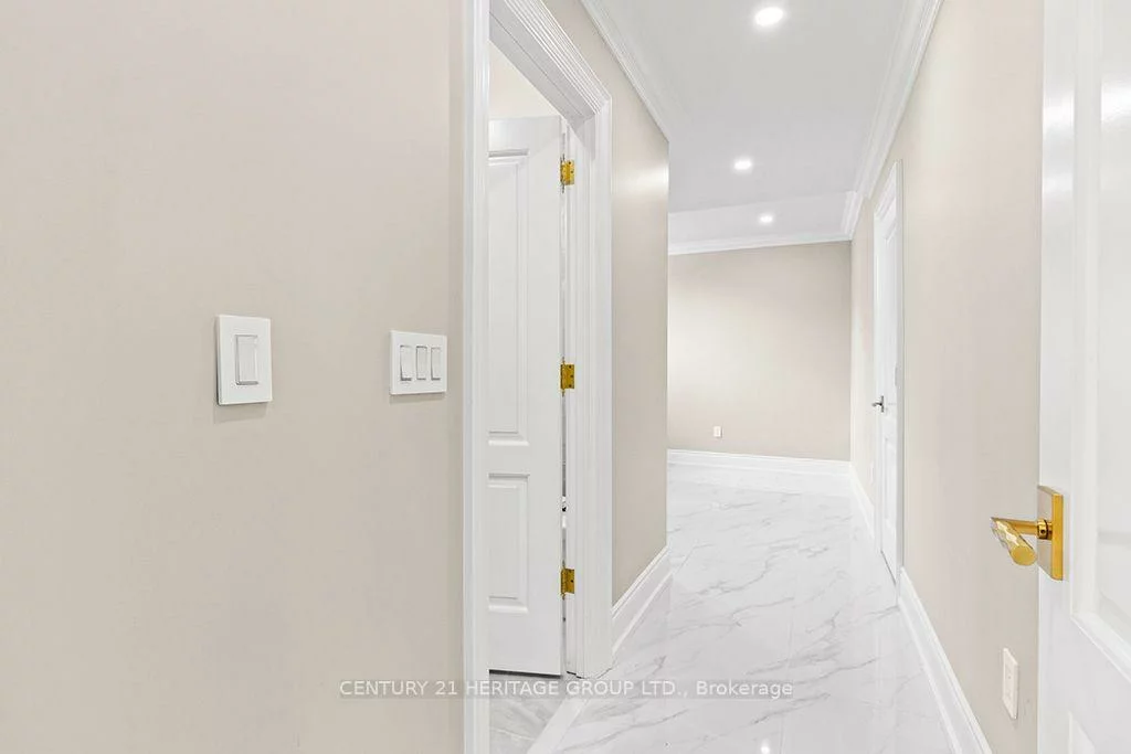 4, Loch Erne, Nobleton, King