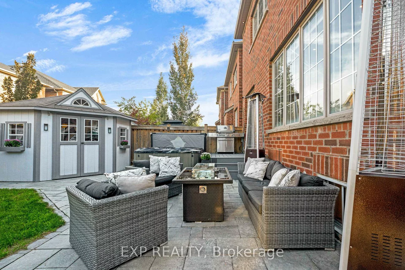 7, Kettle Valley, Nobleton, King