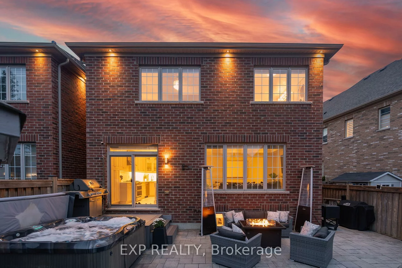 7, Kettle Valley, Nobleton, King