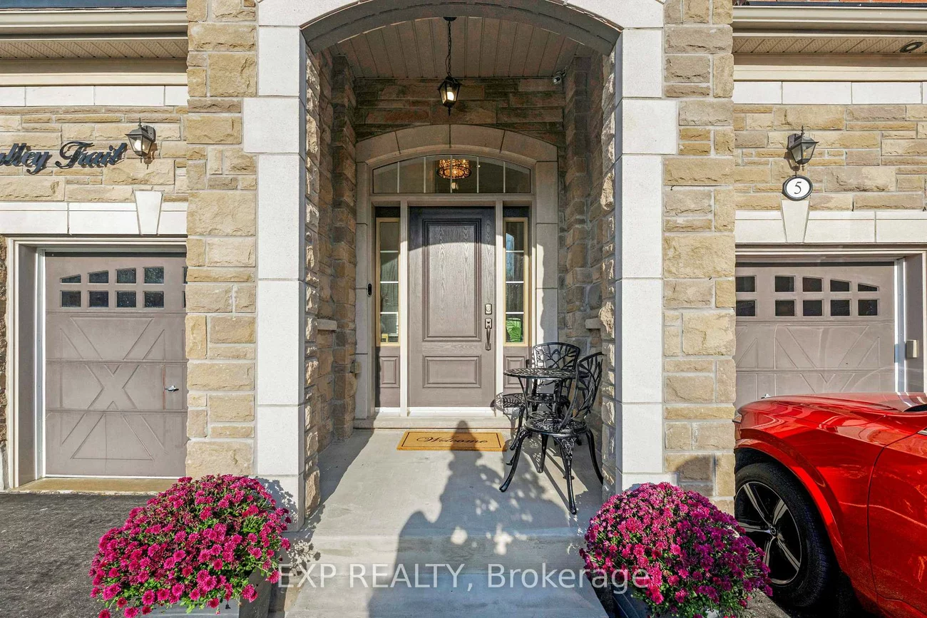 7, Kettle Valley, Nobleton, King