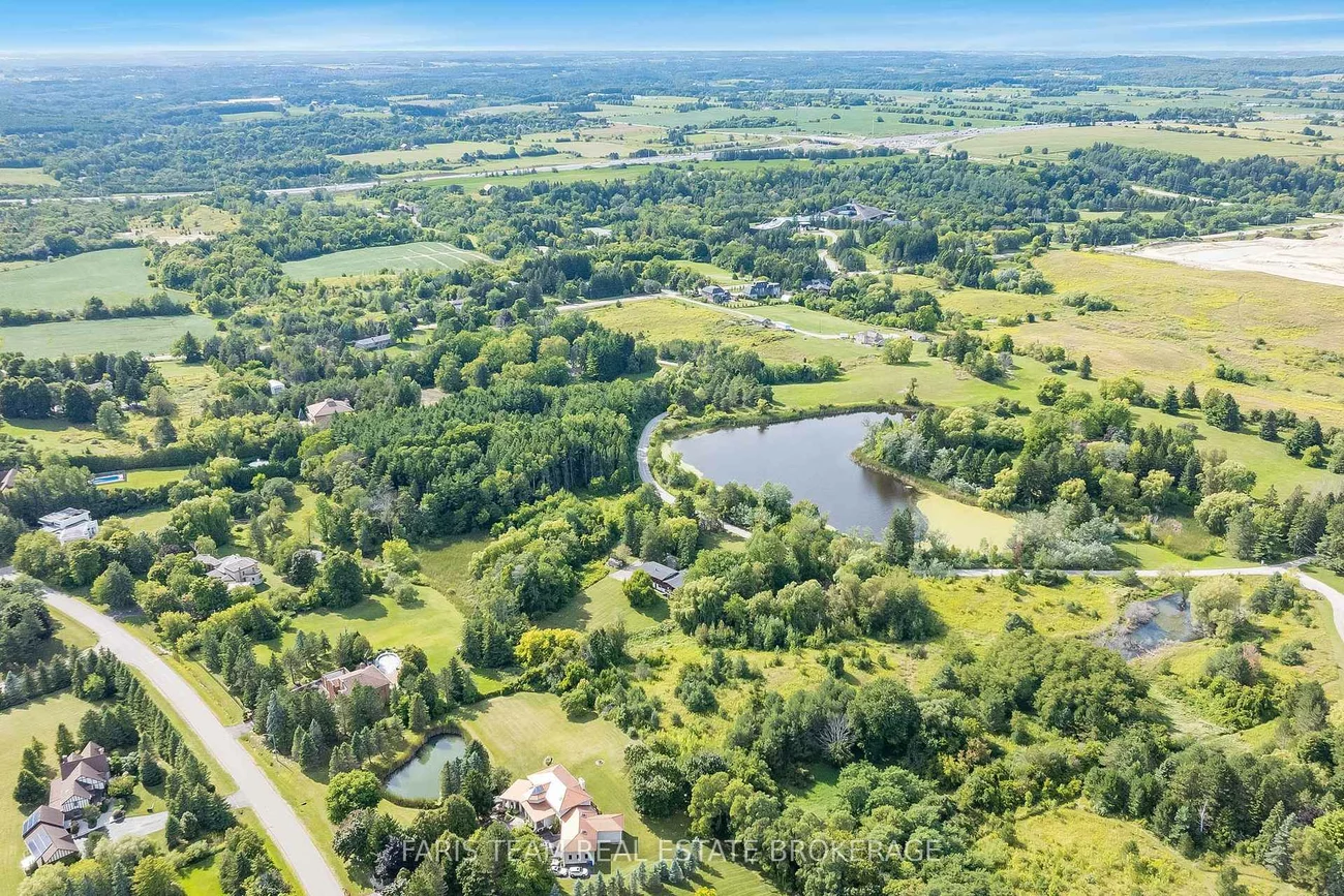 175, South Summit Farm, King City, King