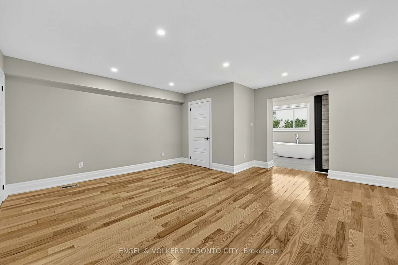 11, Cedarwood, Nobleton, King