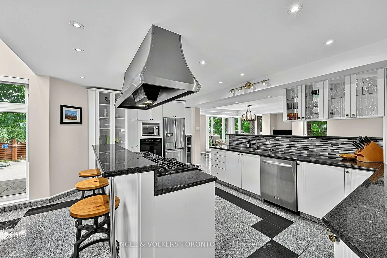 11, Cedarwood, Nobleton, King