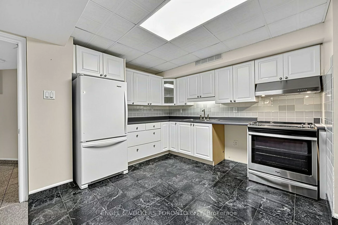 11, Cedarwood, Nobleton, King