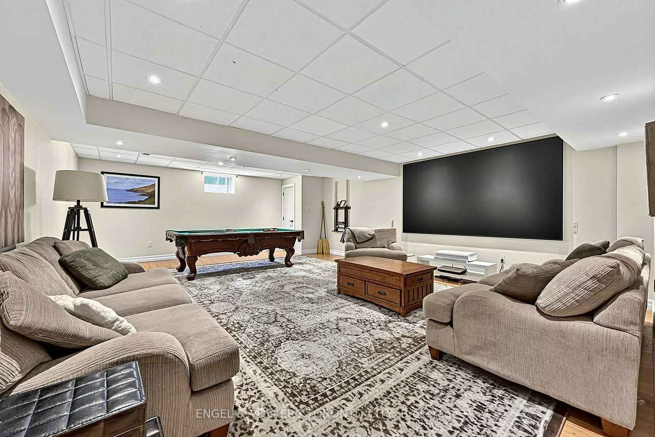 11, Cedarwood, Nobleton, King