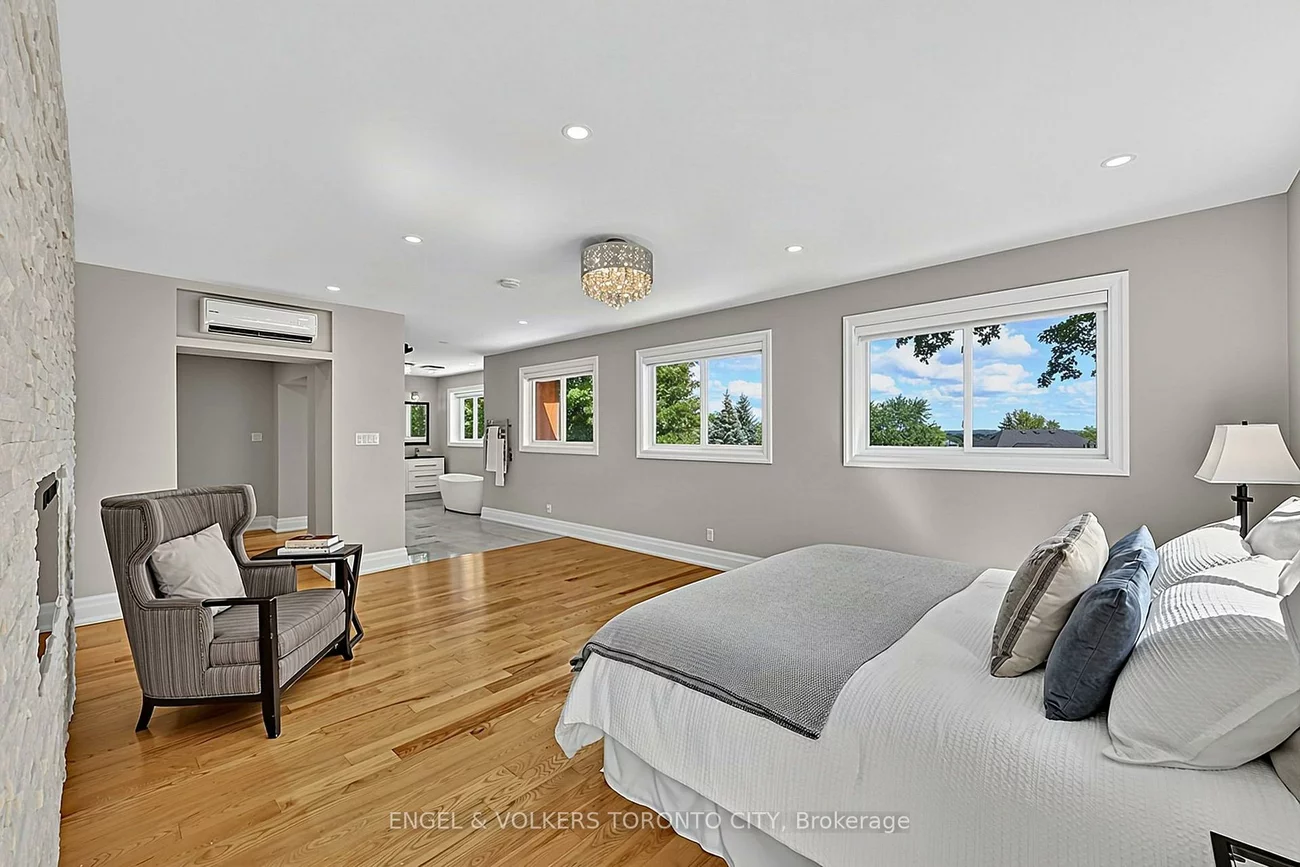 11, Cedarwood, Nobleton, King