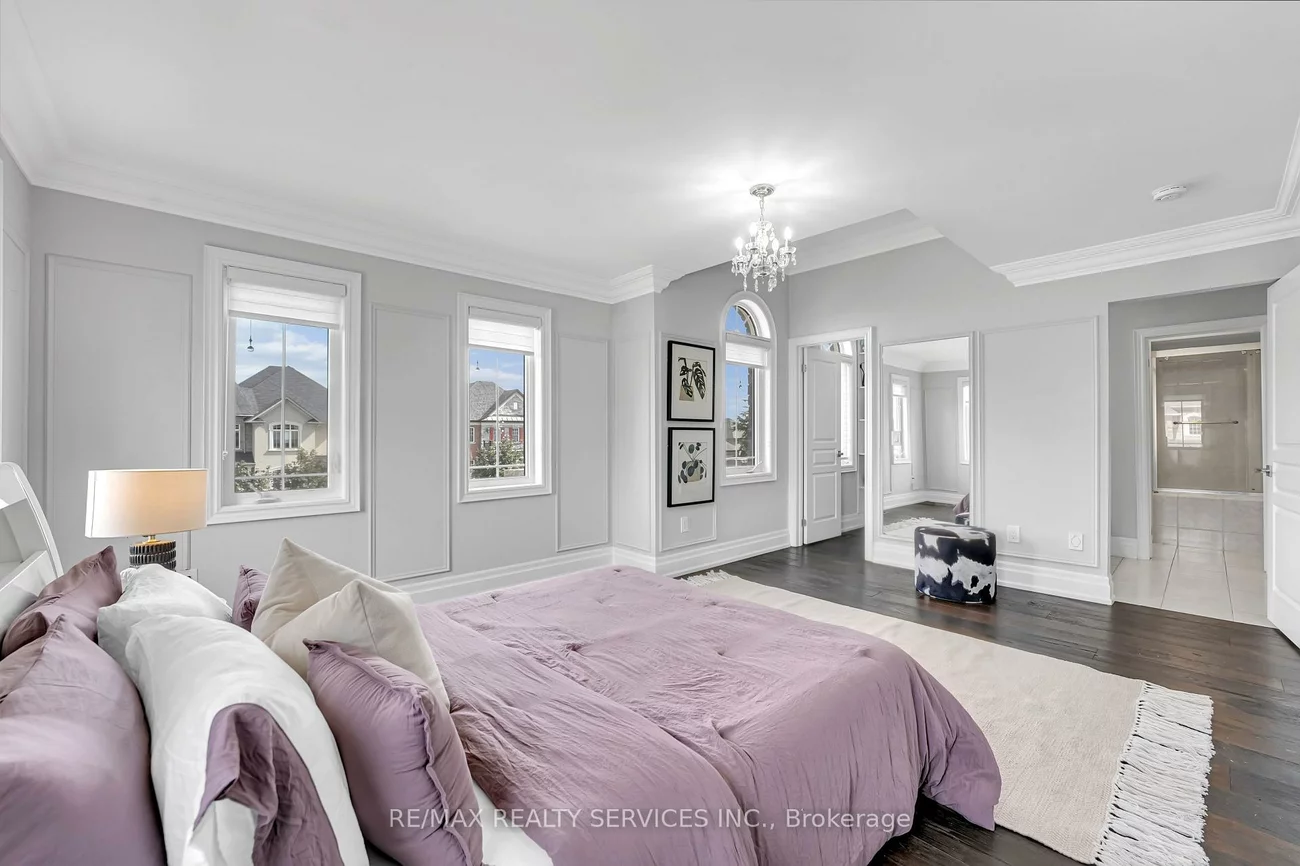 22, Giant Cedars, Nobleton, King