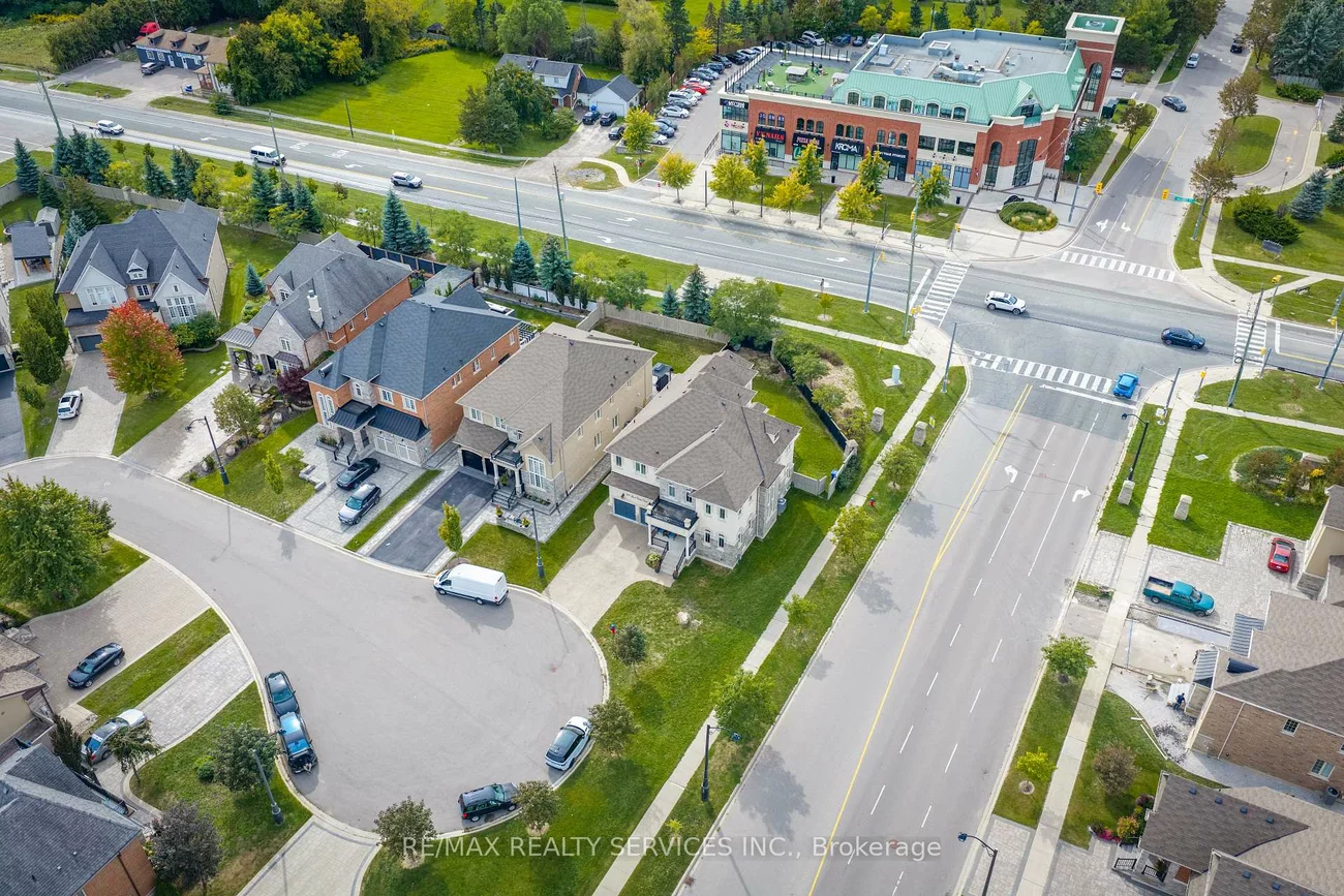 22, Giant Cedars, Nobleton, King