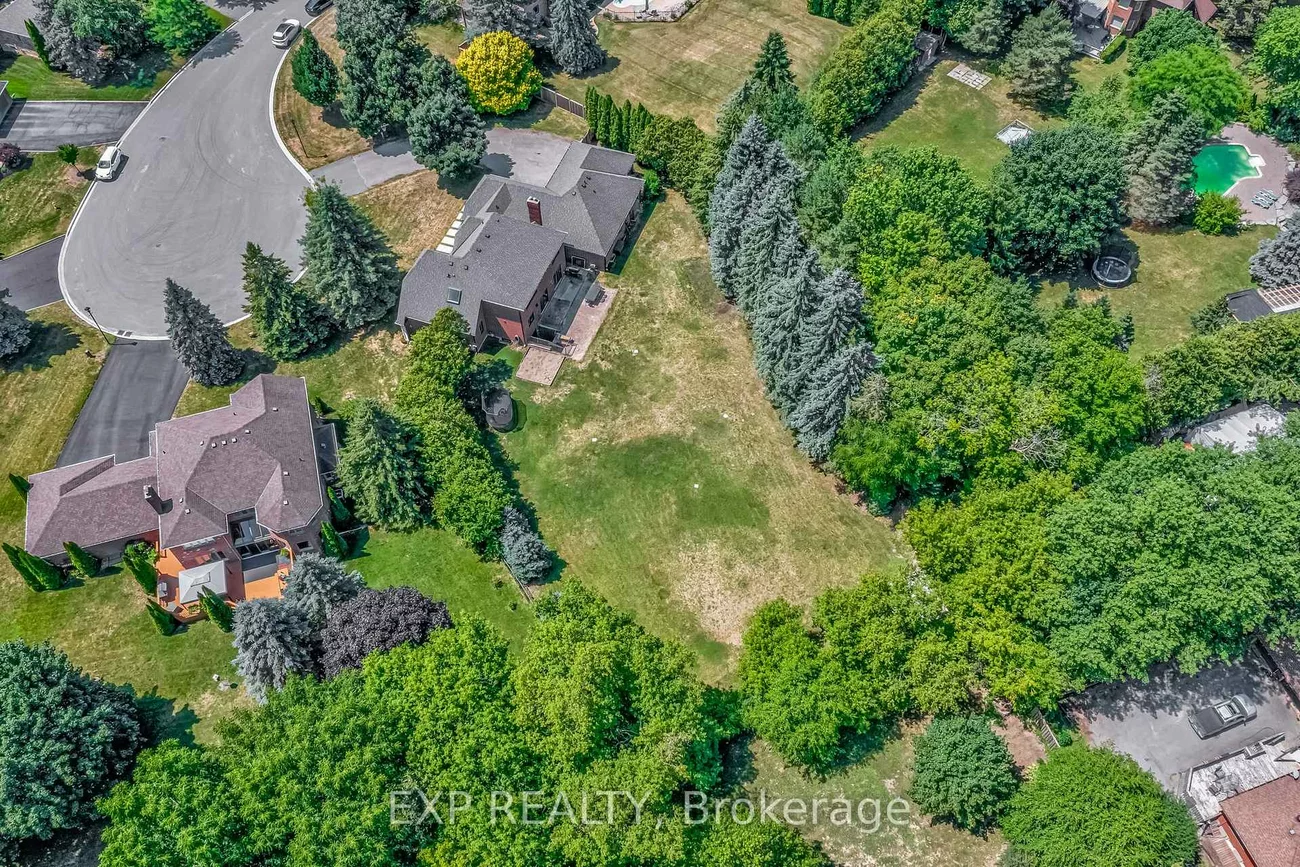 17, Chamberlain, Nobleton, King