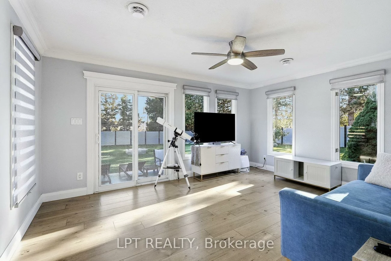 9, Noblewood, Nobleton, King