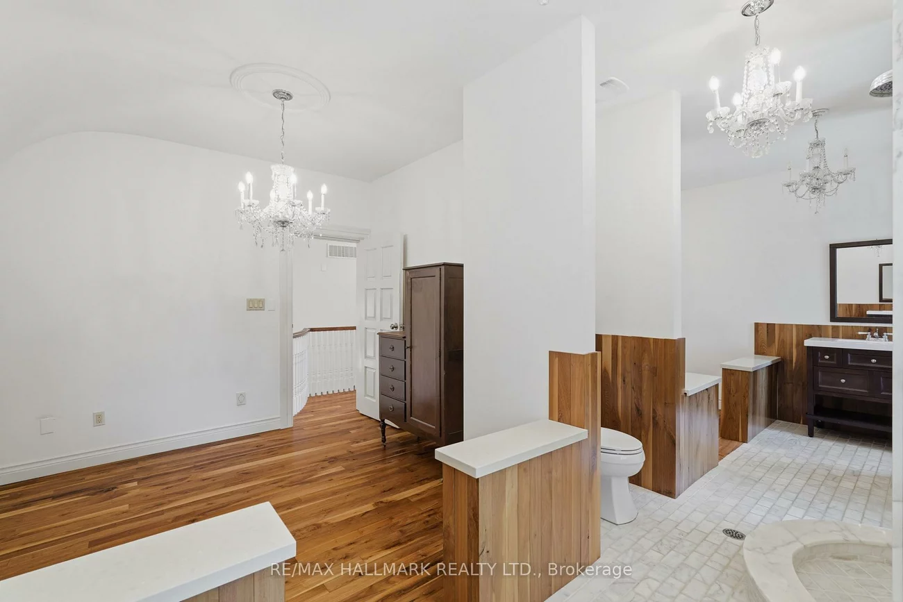 12994, Weston, Rural King, King